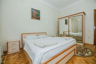 Апартаменты Cozy apartment on the Caspian Boulevard by Time Group Баку Апартаменты с 2 спальнями-1