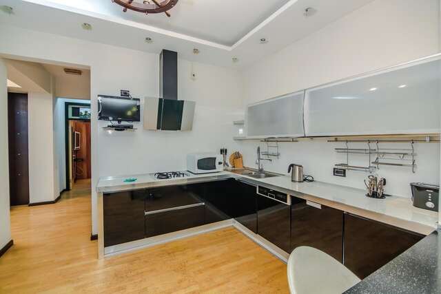 Апартаменты Cozy apartment on the Caspian Boulevard by Time Group Баку-26