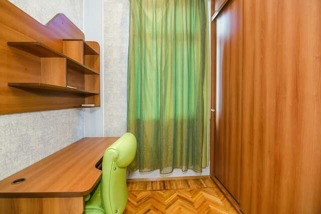 Апартаменты Cozy apartment on the Caspian Boulevard by Time Group Баку-36