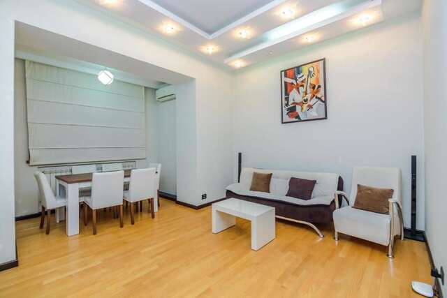 Апартаменты Cozy apartment on the Caspian Boulevard by Time Group Баку-58